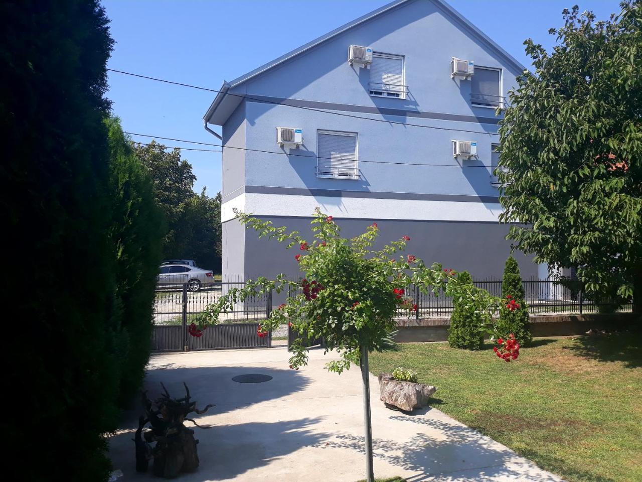 Apartments Popovic Belgrado Buitenkant foto